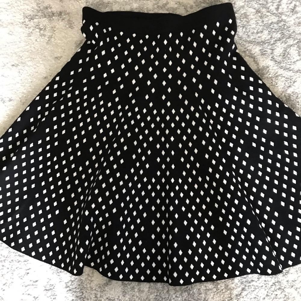 Skirt CUTE!! New!